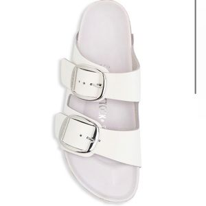 Arizona Big Buckle Slide Sandals in white leather. (Size 40) (9.5 womens)